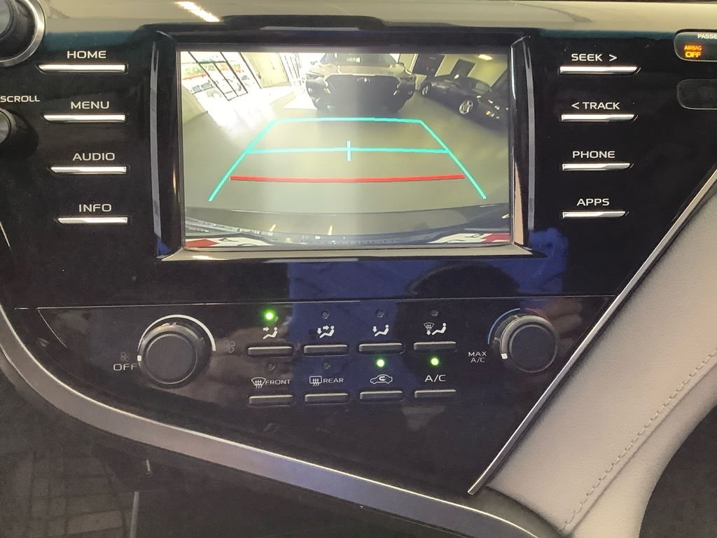 Used 2018 Gray Toyota LE image 26