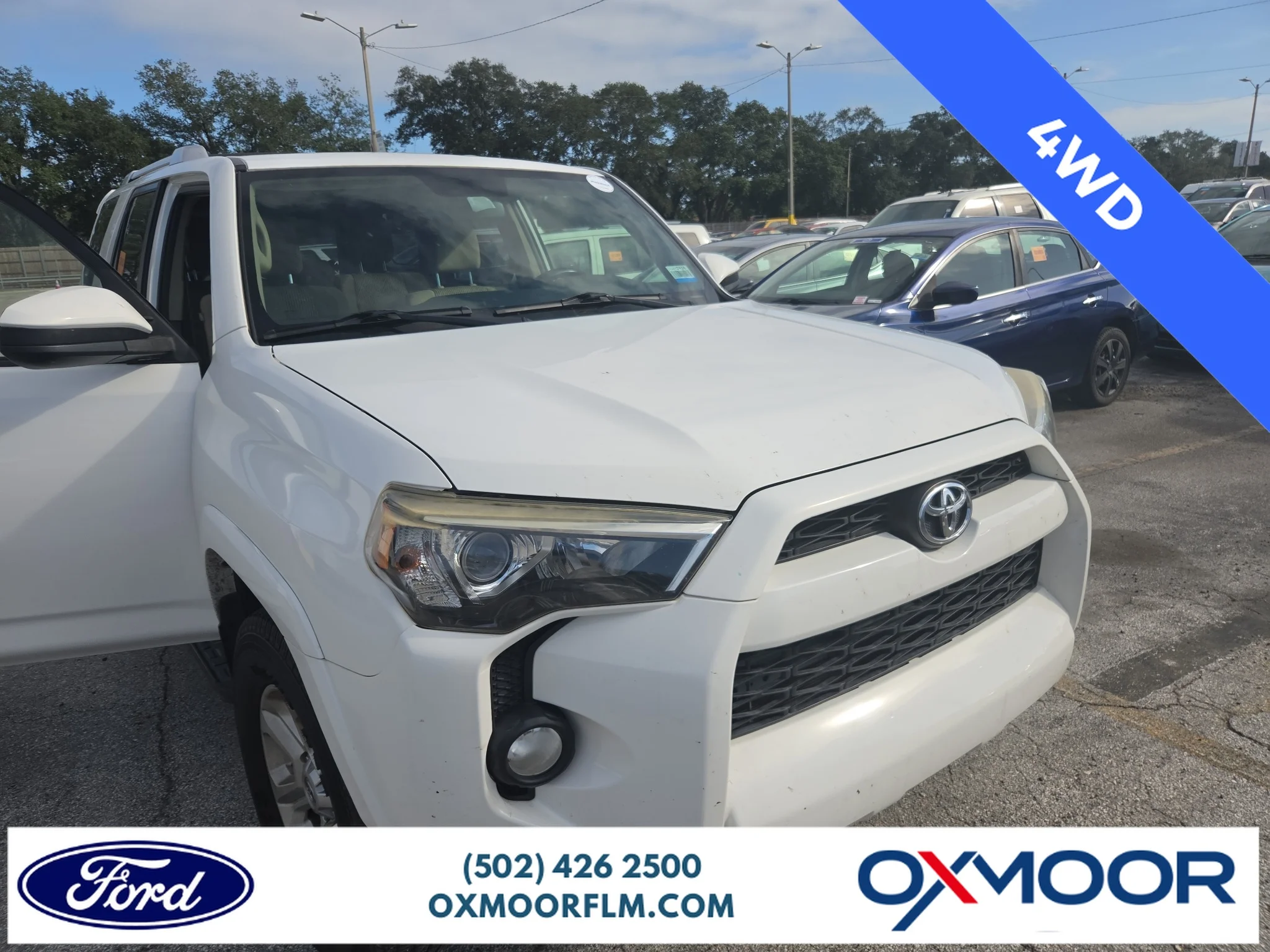 Used 2016 Super White Toyota SR5 image 1
