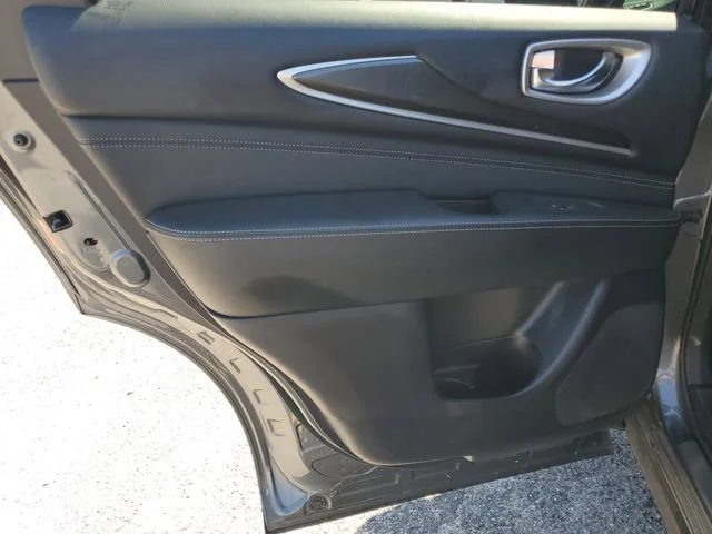 Used 2020 Graphite Shadow INFINITI LUXE image 24