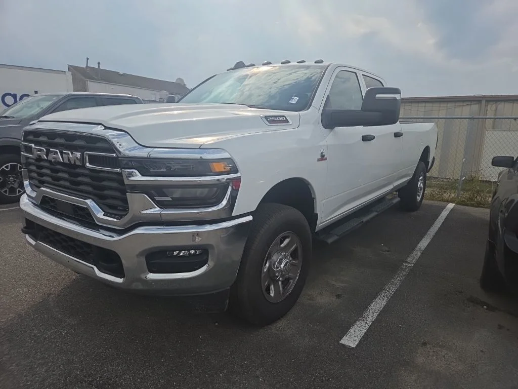 Used 2025 White Ram Tradesman image 3