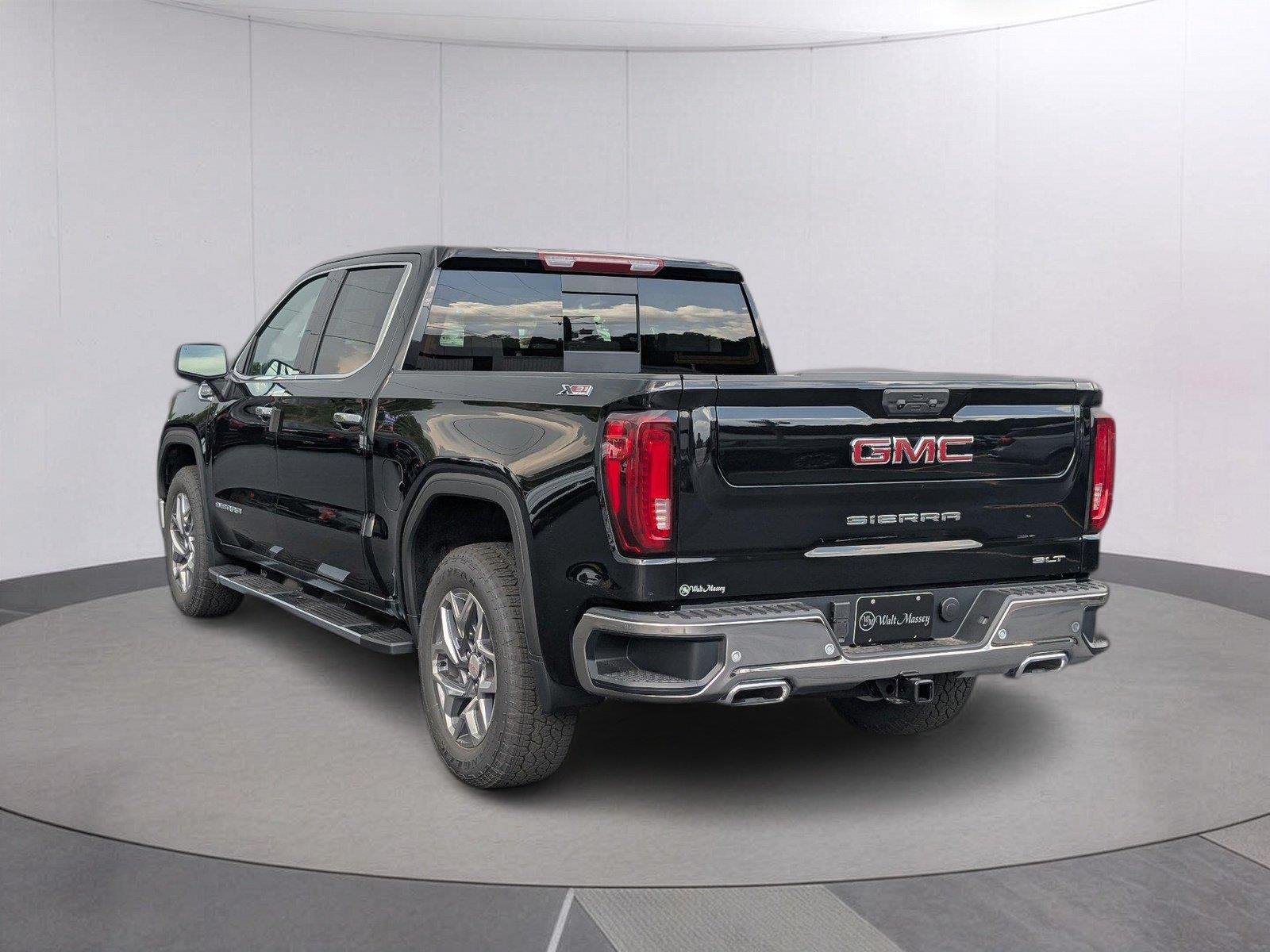 New 2026 Onyx Black GMC SLT image 3