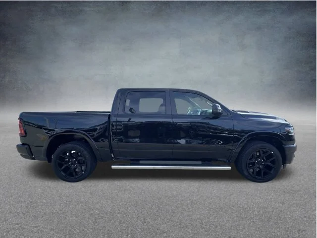New 2027 Diamond Black Crystal Pearl-Coat Exterior Paint RAM Laramie image 24