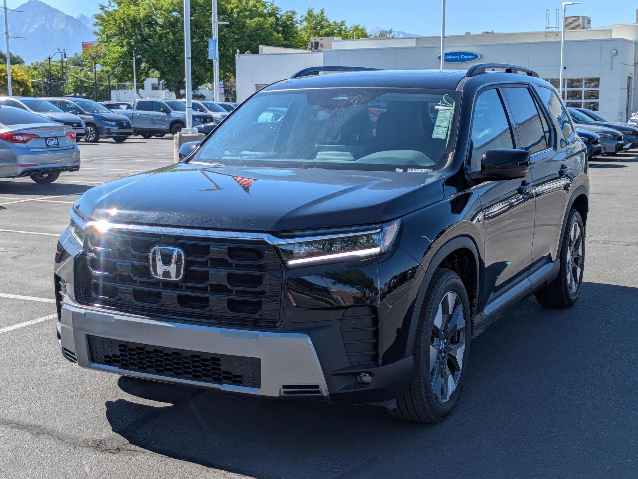 New 2026 Crystal Black Pearl Honda Touring image 8