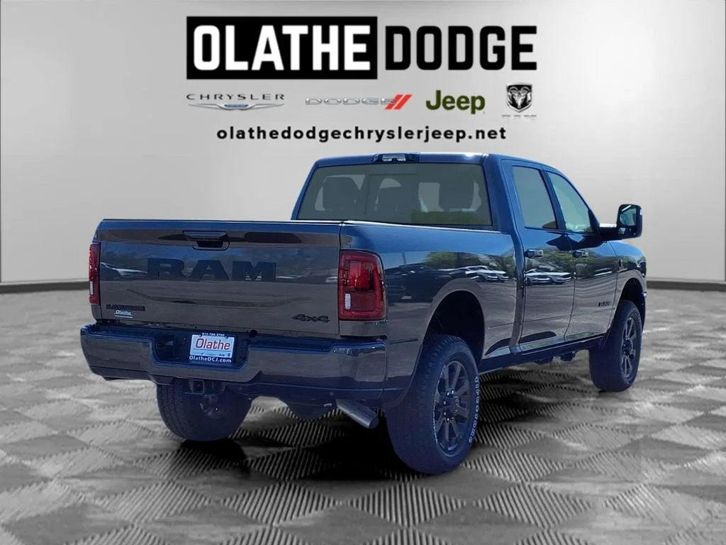 New 2026 Granite Crystal Metallic Clear-Coat Exterior Paint RAM Laramie image 26