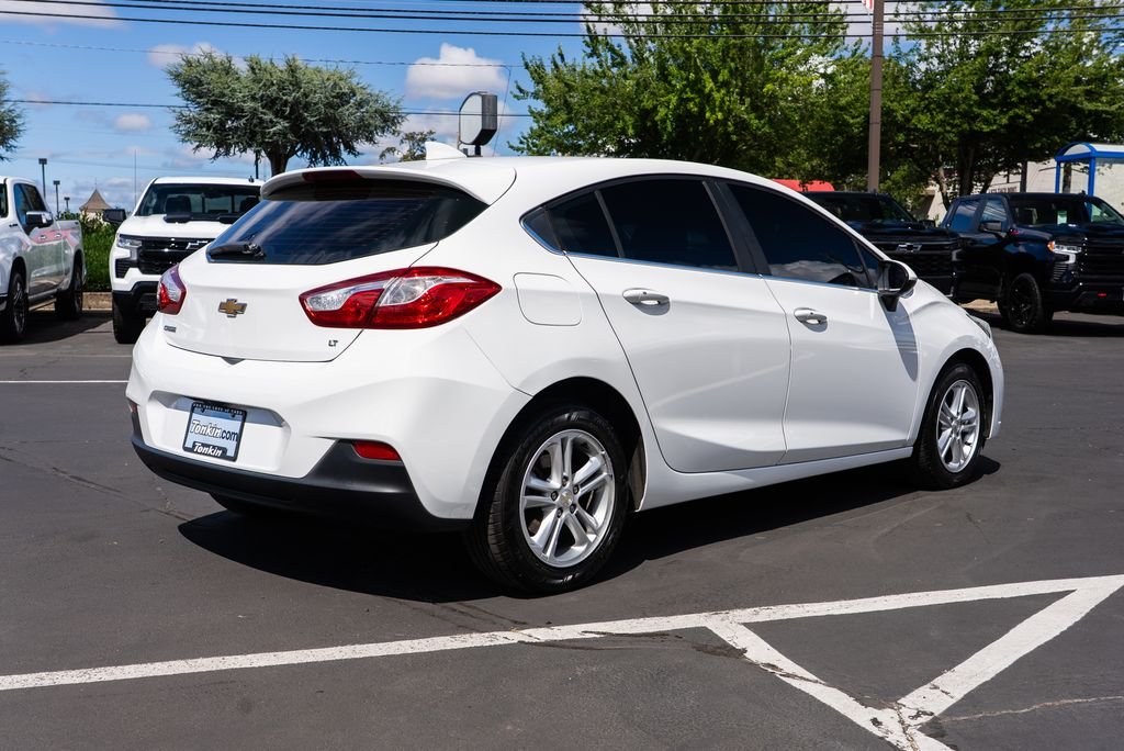 Used 2018 Summit White Chevrolet LT image 4