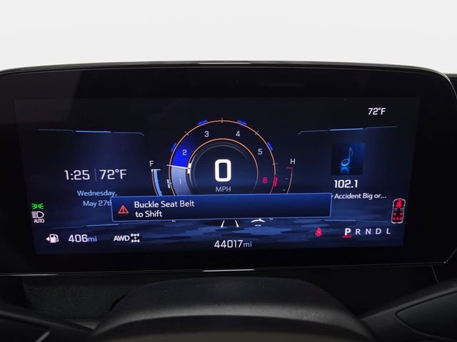 Used 2025 White Chevrolet LT image 19