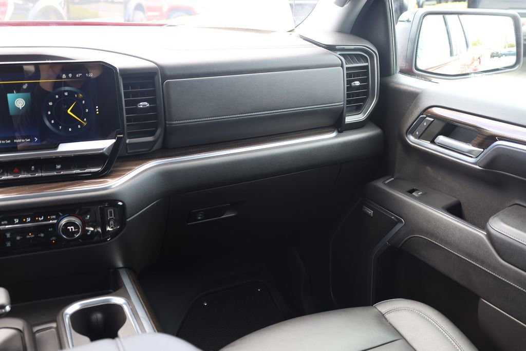 Used 2023 Red Chevrolet RST image 20