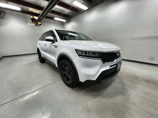 Certified 2021 Kia Sorento LX with VIN 5XYRGDLC4MG037472 for sale in Rhinelander, WI