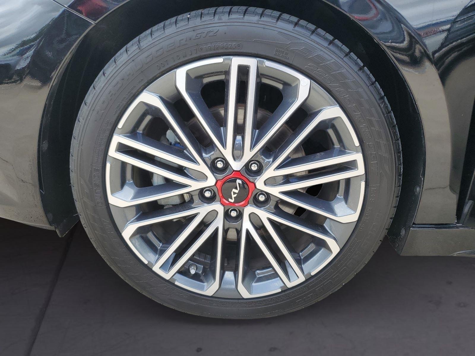 2023 Kia Forte GT - Photo 14
