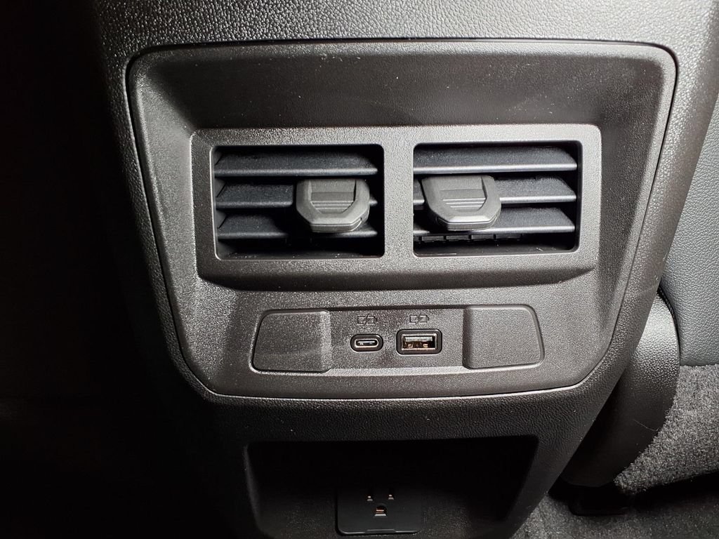 2026 GMC Canyon AT4 - Photo 11