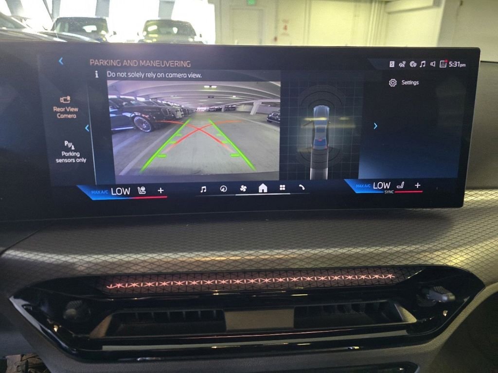 2025 BMW 3 Series 330i - Photo 20