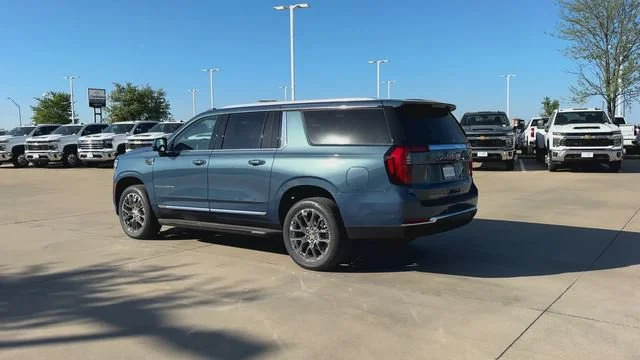 2026 GMC Yukon XL Elevation - Photo 6
