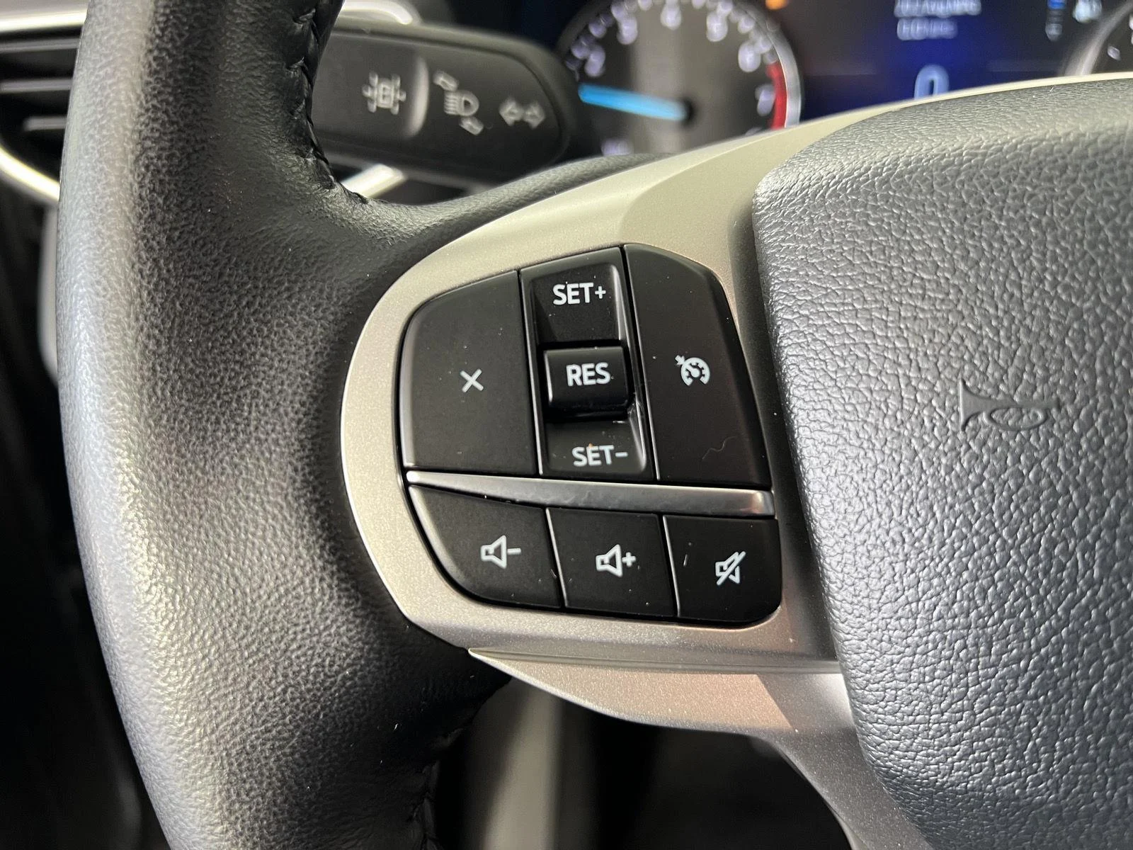 Used 2023 Carbonized Gray Ford XLT image 16