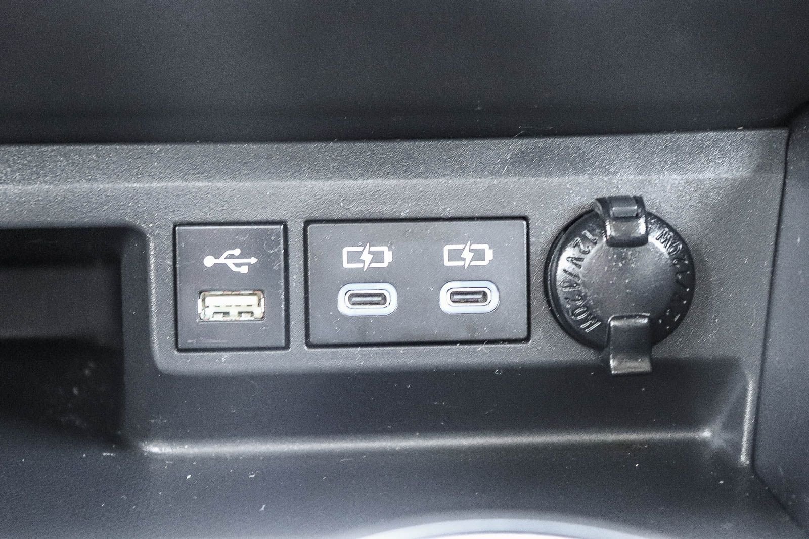 Used 2022 Midnight Black Metallic Toyota XLE image 31