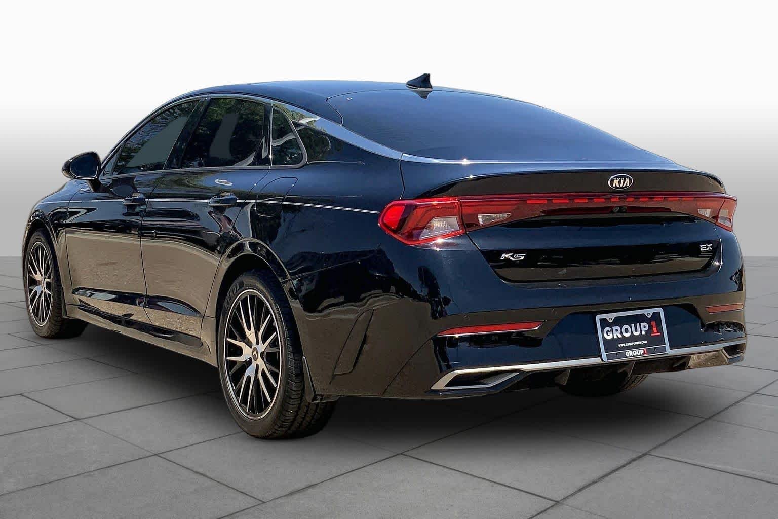 Used 2021 Ebony Black Kia EX image 12