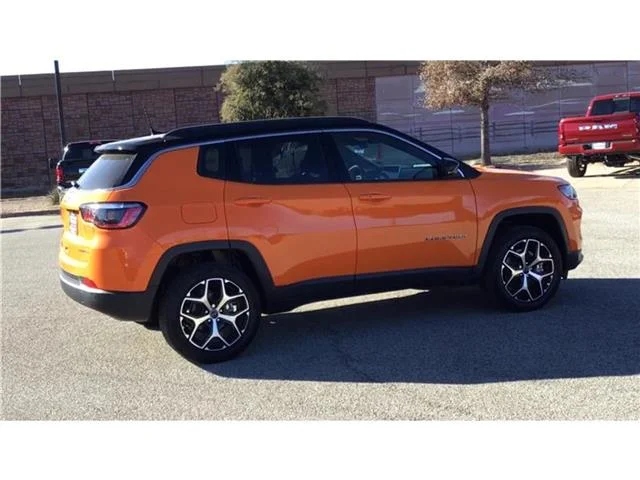 New 2026 Joose  Paint Jeep LIMITED 4X4 image 2