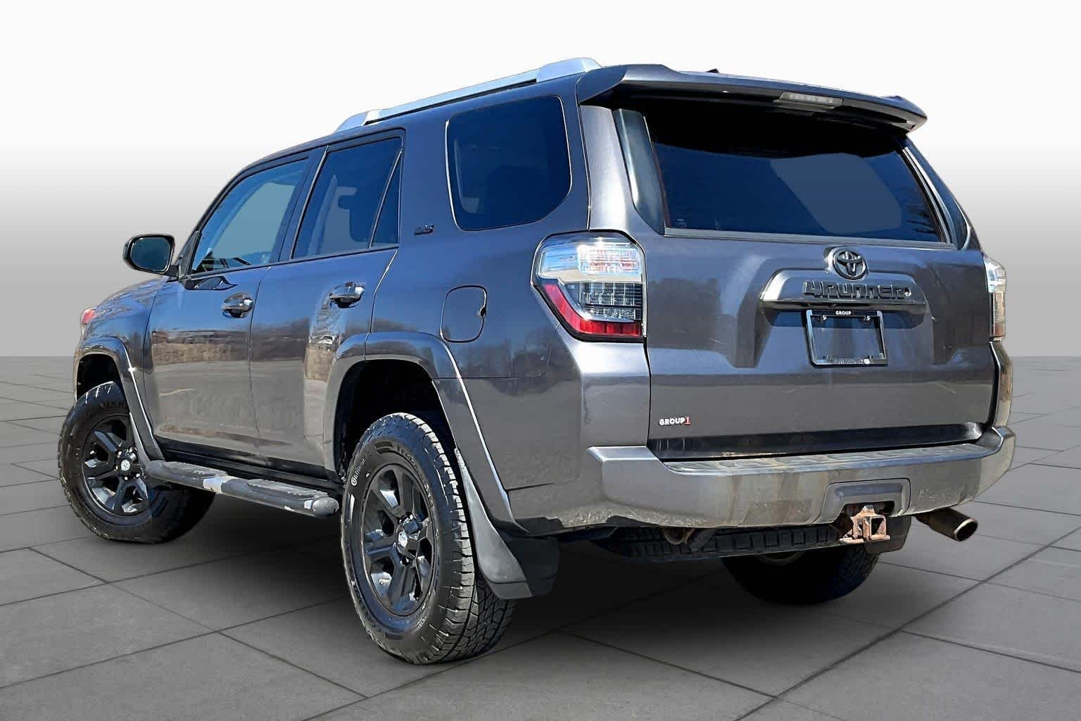 2016 Toyota 4Runner SR5 - Photo 12