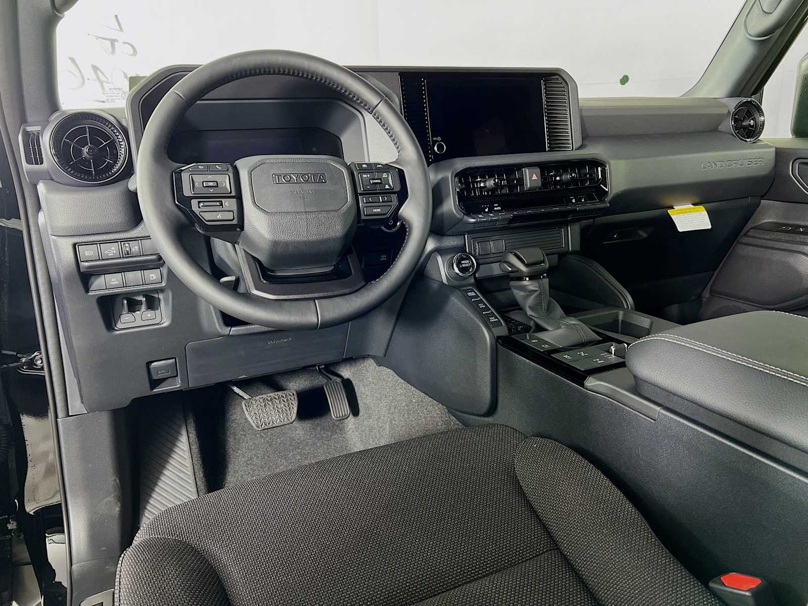 2026 Toyota Land Cruiser — photo 7