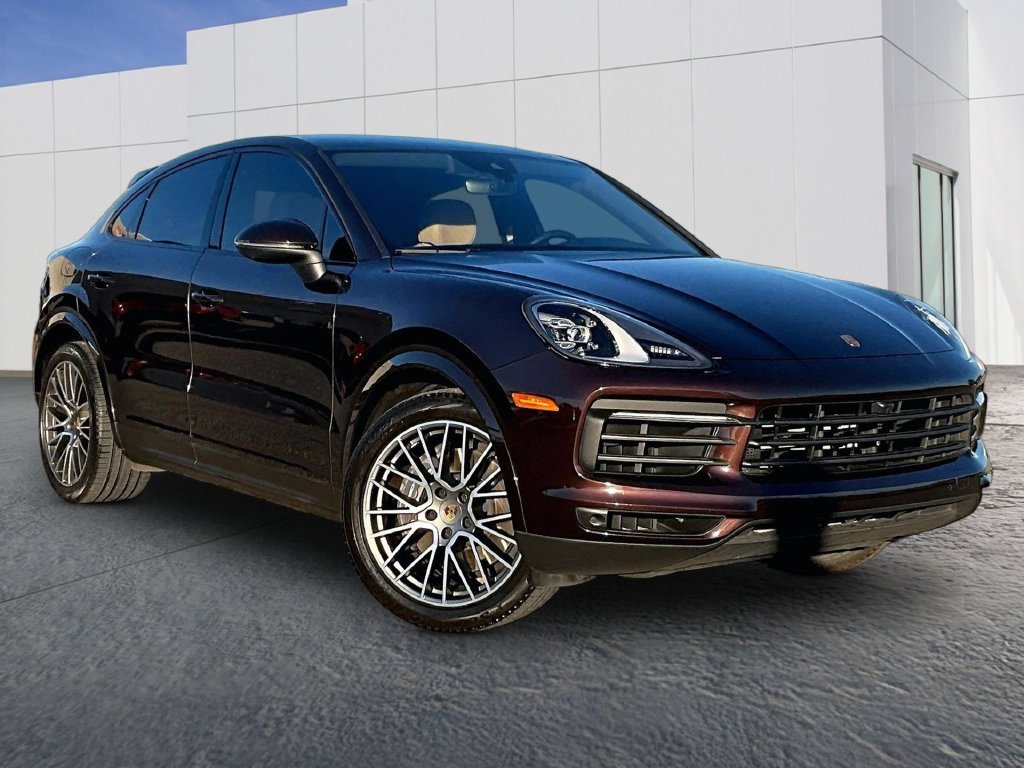 Used 2022  Porsche Platinum Edition image 9