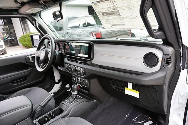 New 2026 Bright White Clear-Coat Exterior Paint Jeep Sport image 13