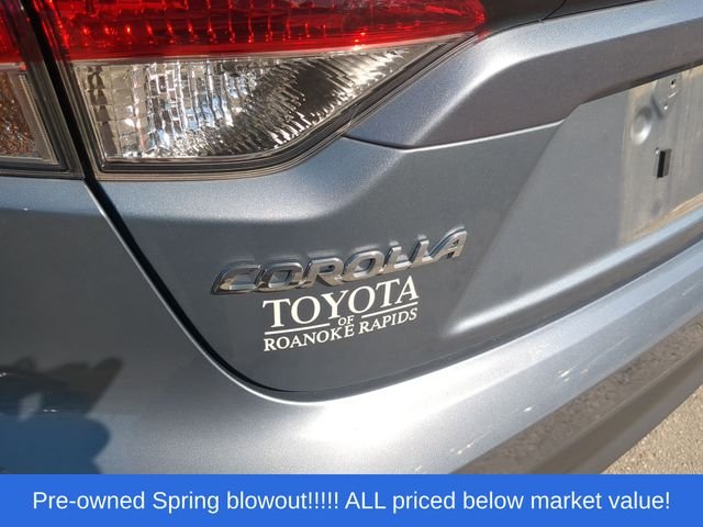 Used 2023 Silver Toyota LE image 9