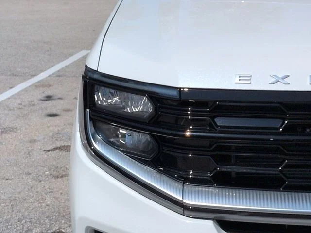 New 2026 Star White Metallic Tri-Coat Ford Platinum® image 10