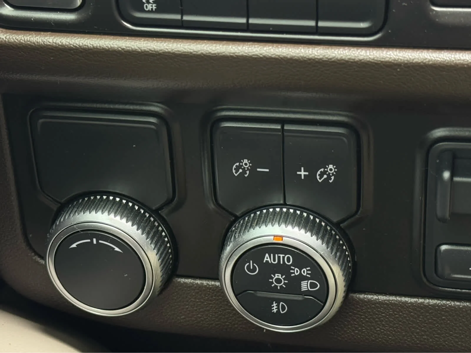 Used 2021 Summit White GMC SLT image 19