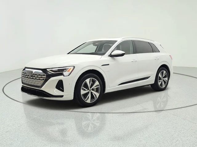 2024 Audi Q8 e-tron Prestige quattro