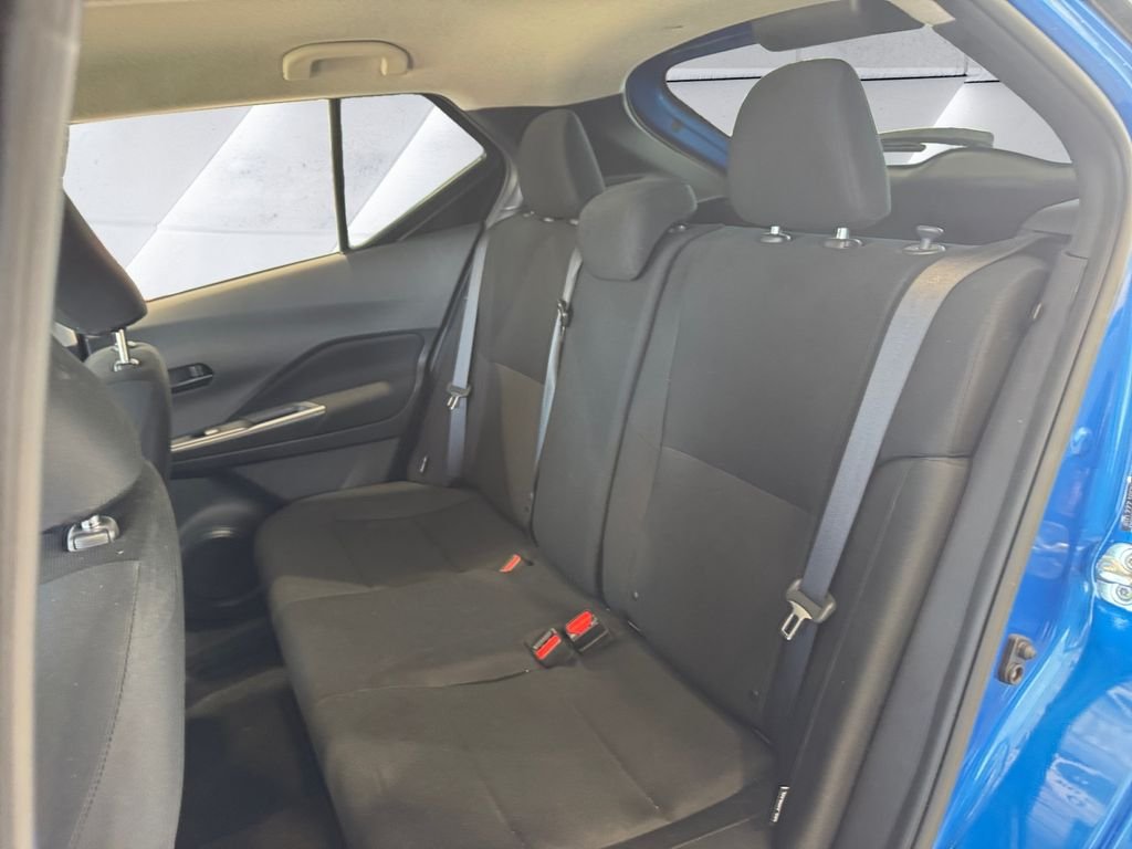 Used 2025 Blue Nissan S image 17