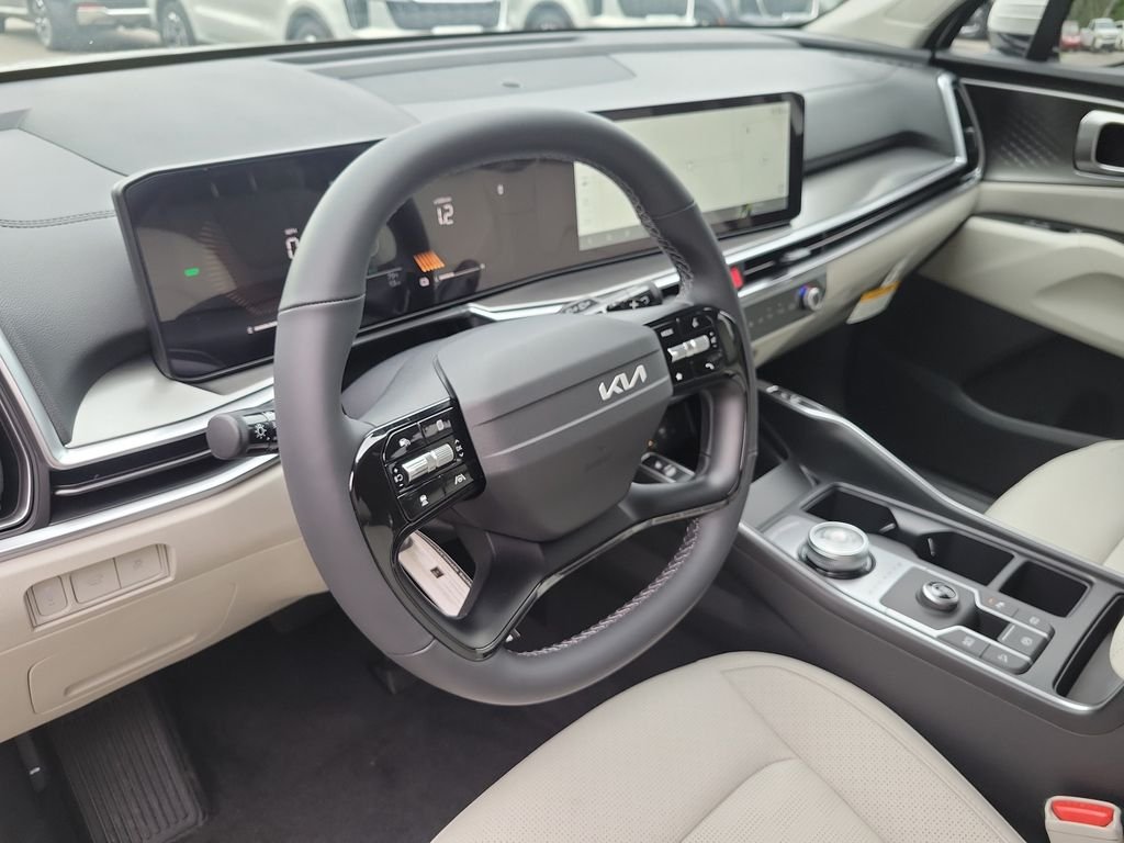 New 2026 Snow White Pearl Kia EX image 23