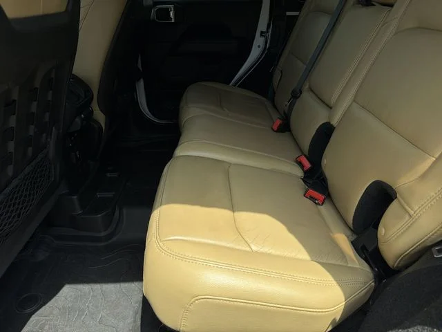 Used 2018 White Jeep Unlimited Rubicon image 19