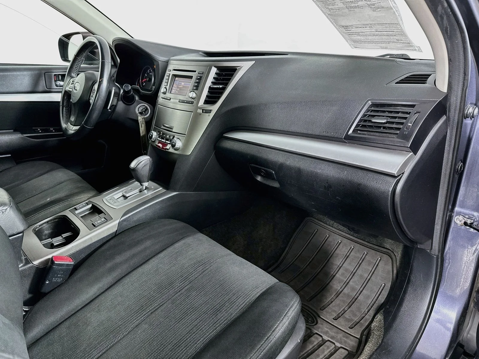 Used 2014 Carbide Gray Metallic Subaru 2.5i Premium image 26