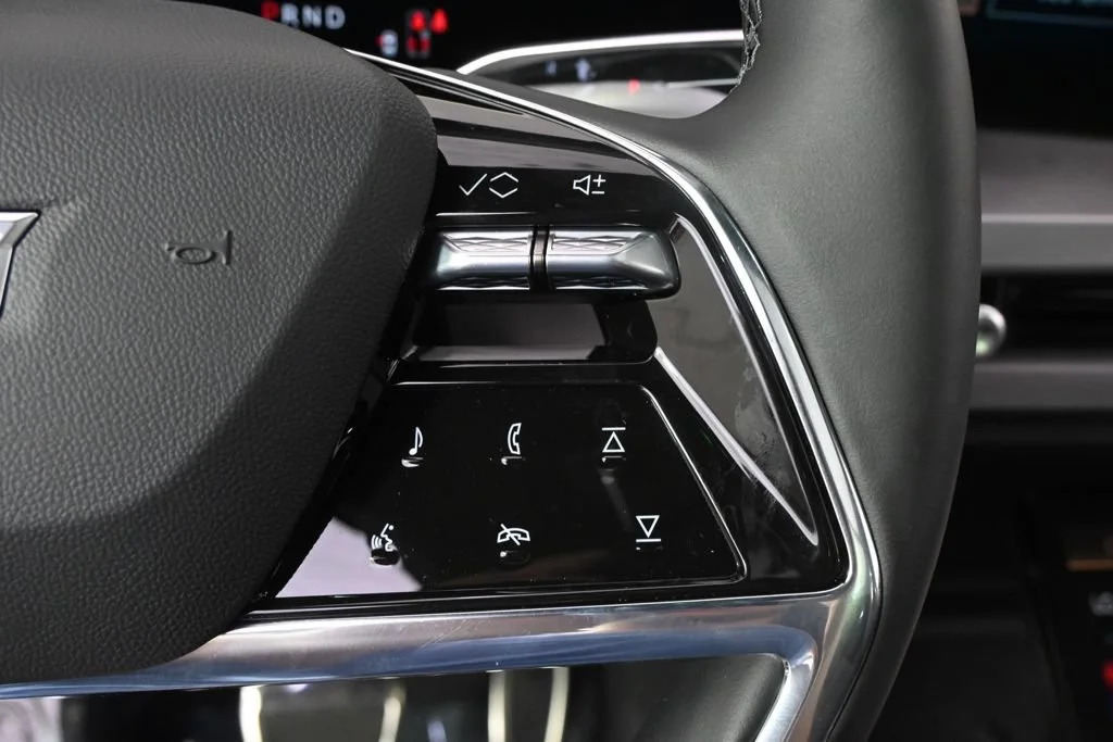 2027 Cadillac VISTIQ Sport - Photo 34