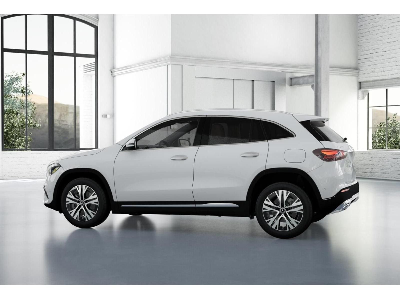 New 2026 Polar White Mercedes-Benz GLA 250 image 32