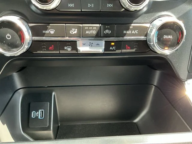 Used 2023 White Ford XLT image 19