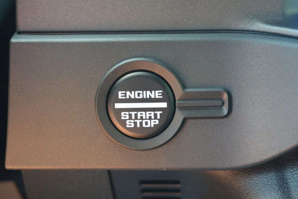 Used 2025 Red Ford Badlands image 14