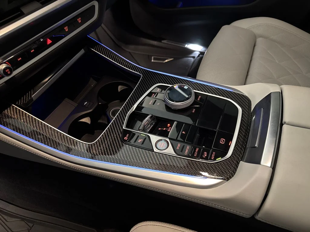 Used 2024 Blue BMW M60i image 26
