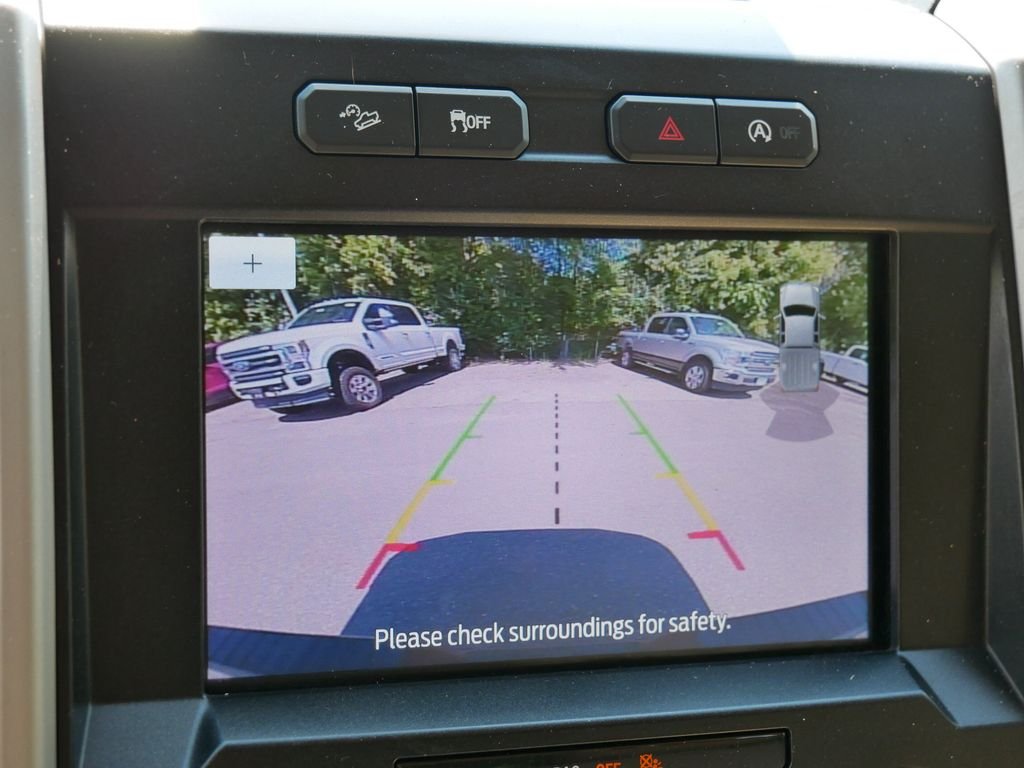 Used 2019 White Ford Lariat image 27