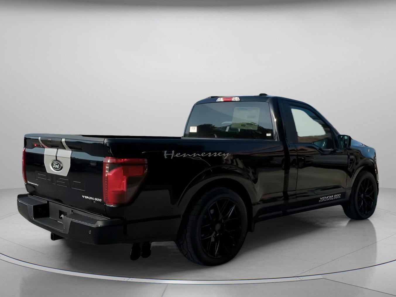 New 2026 Agate Black Metallic Ford XL image 25