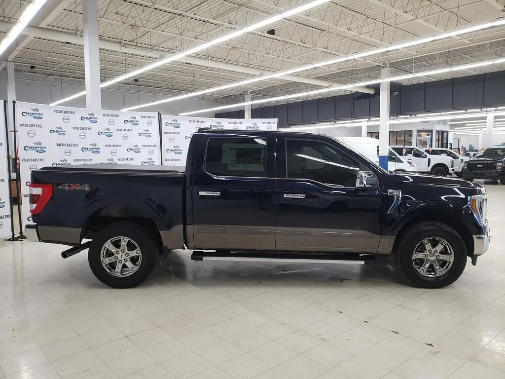 Used 2021 Black Ford Lariat image 9