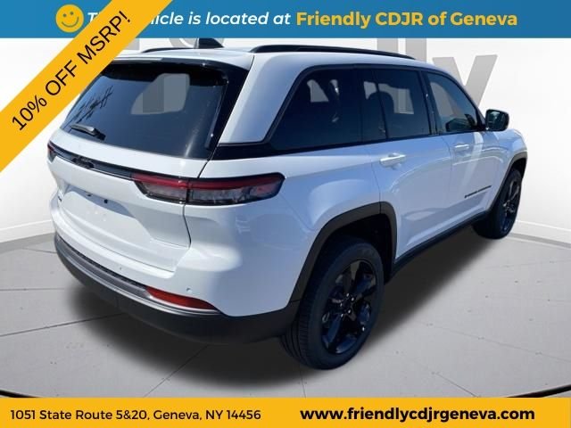 New 2026 Bright White Clear-Coat Exterior Paint Jeep Limited image 5
