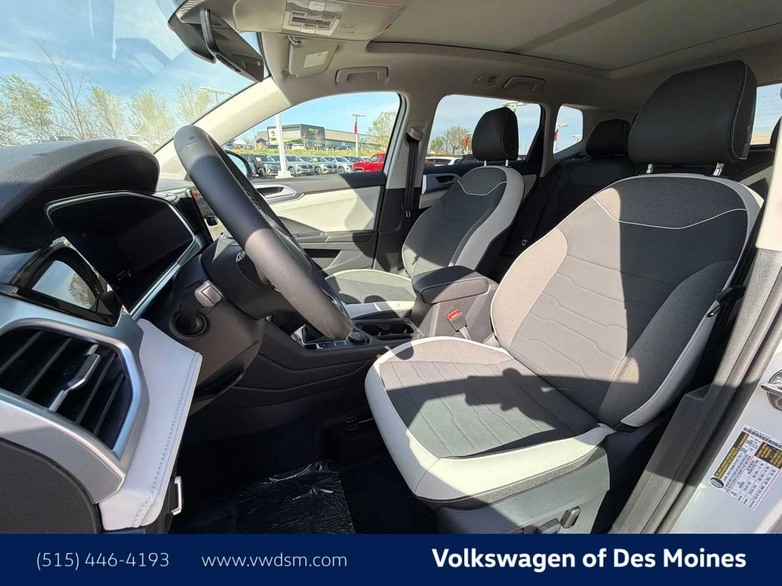 New 2026 Pure White Volkswagen SE image 11