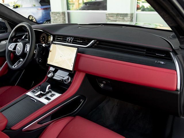 2026 Jaguar F-Pace R-Dynamic S - Photo 29