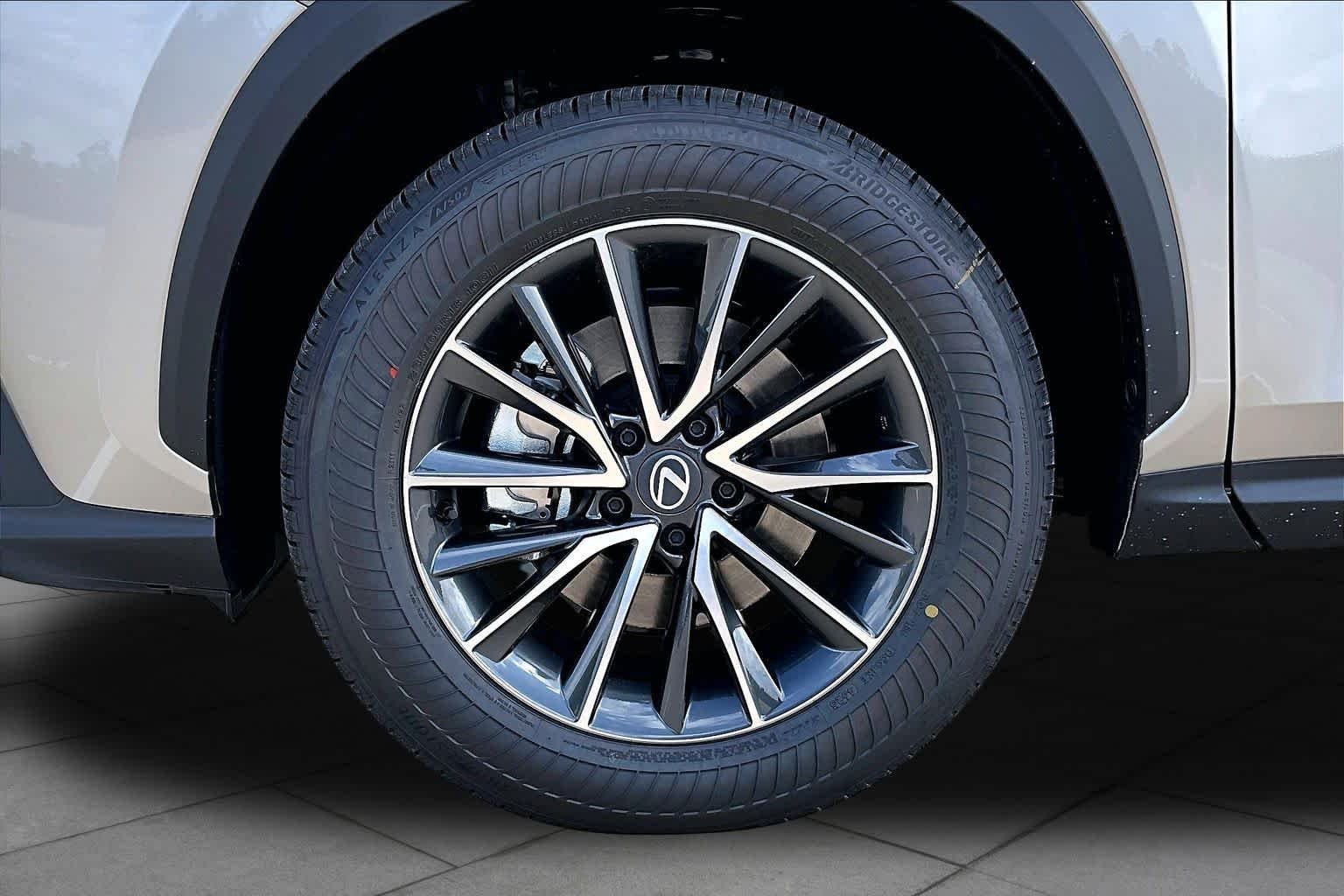 New 2026 Atomic Silver Lexus PREMIUM image 11