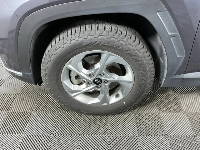 Used 2024 Titanium Gray Hyundai SEL image 9