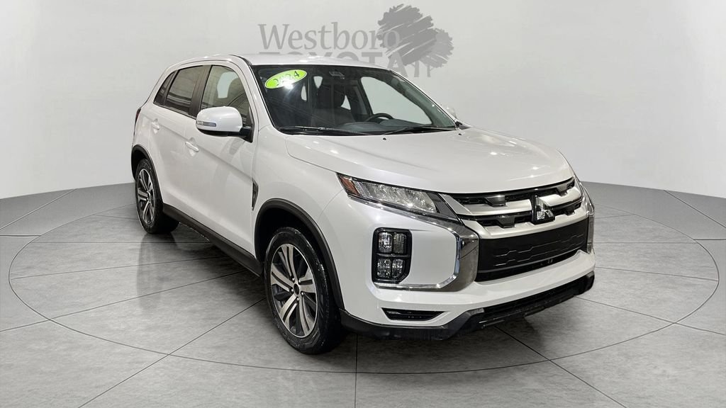 2024 Mitsubishi Outlander Sport 2.0 SE AWC CVT's photo