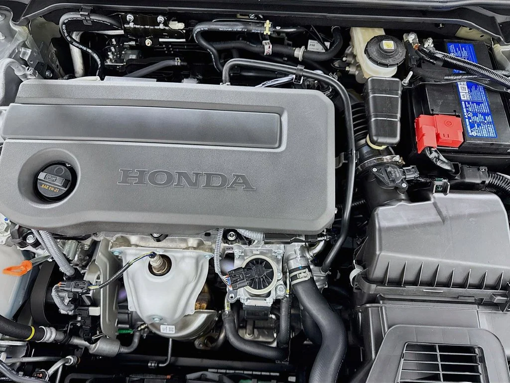 New 2026 Solar Silver Metallic Honda LX image 13