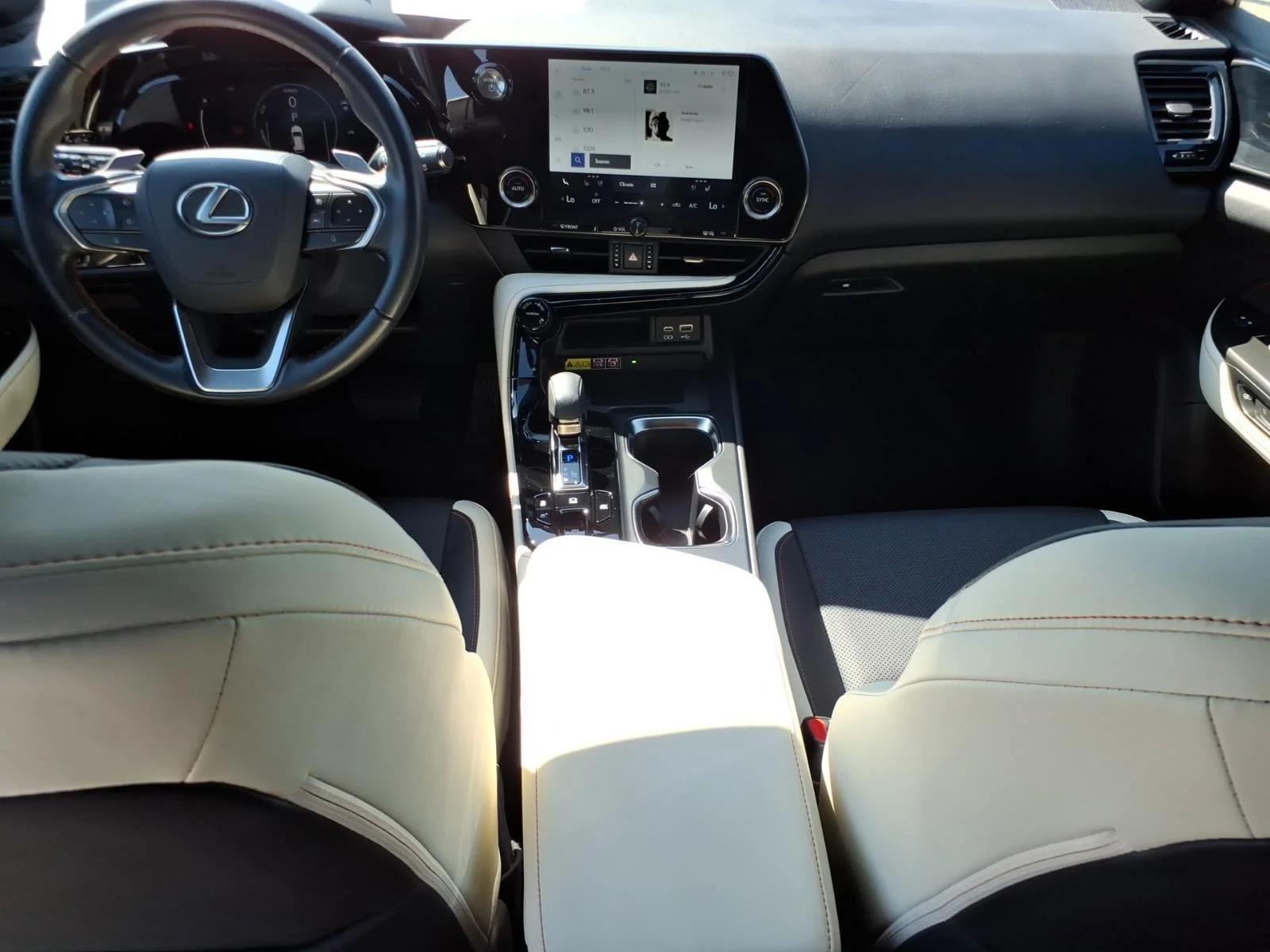 Used 2022 Atomic Silver Lexus NX 350h Premium image 26