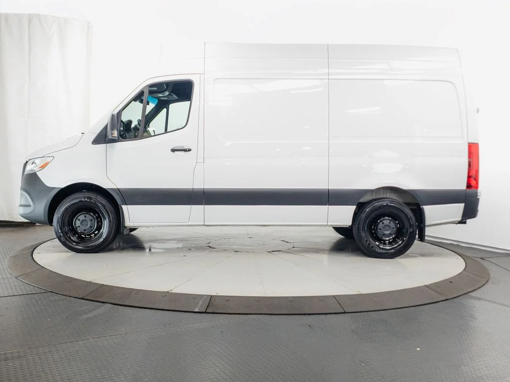 Used 2025 Arctic White Mercedes-Benz Cargo 144 WB image 4