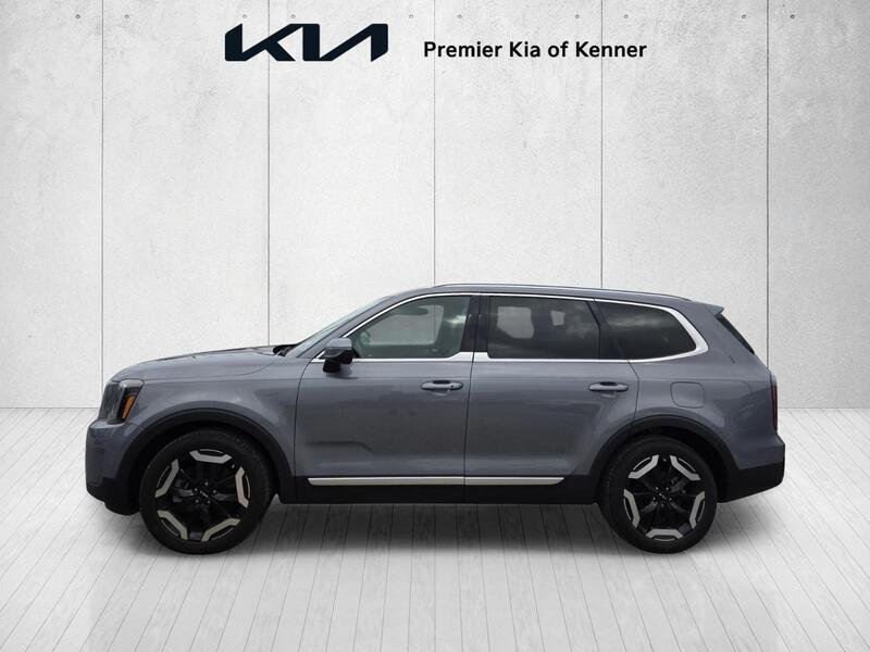 Used 2024 Silver Kia EX image 9